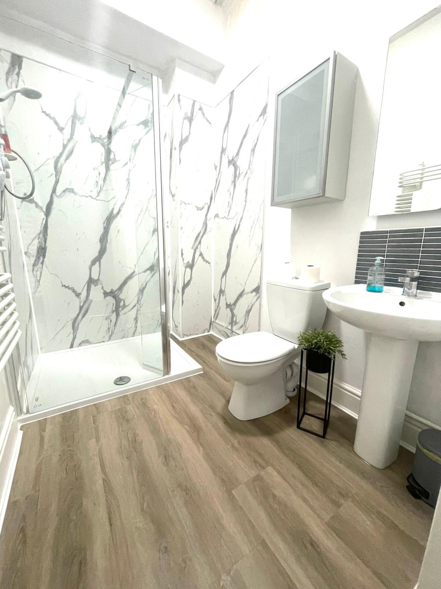 Stylish Apartment With Secure Parking Close To City Chester Luaran gambar